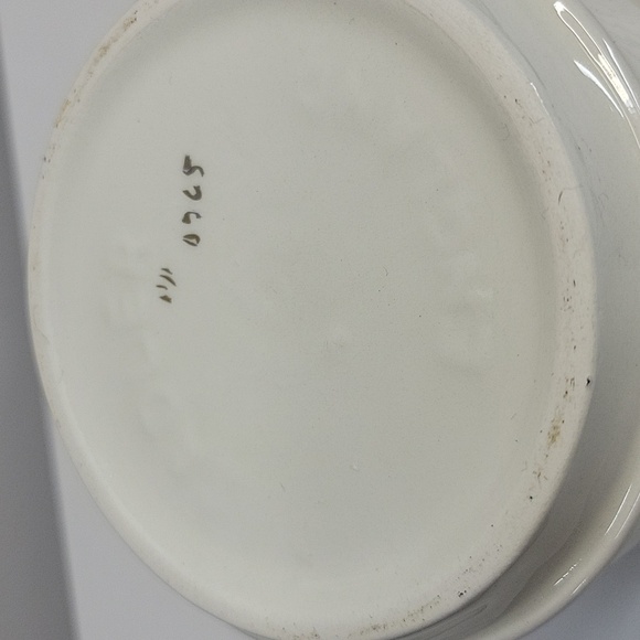 Vintage Sadler England Floral Trinket Box Filled With Earrings - Picture 4 of 4